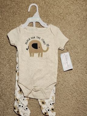 Baby Gear Elephant Reach For The Stars 2-Piece Footed Pant Set 0-3M NWT